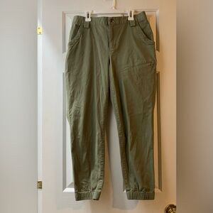 Duluth Trading Co Olive Cargo Pants